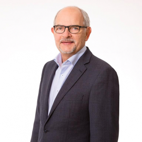 2020_11_19_businessportraet_robert_abram-5-klein